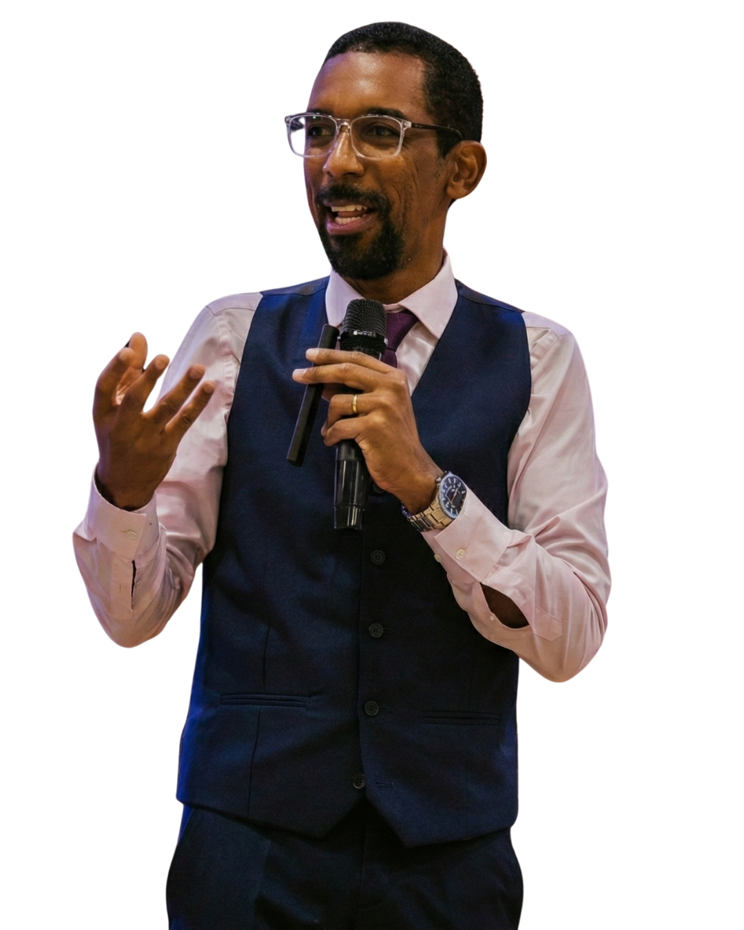 Israel Elias palestrante motivacional no palco