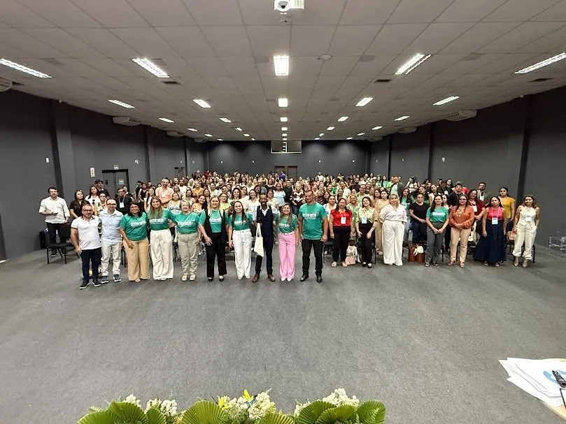 Israel Elias em palestra, treinamento e interação com o público
